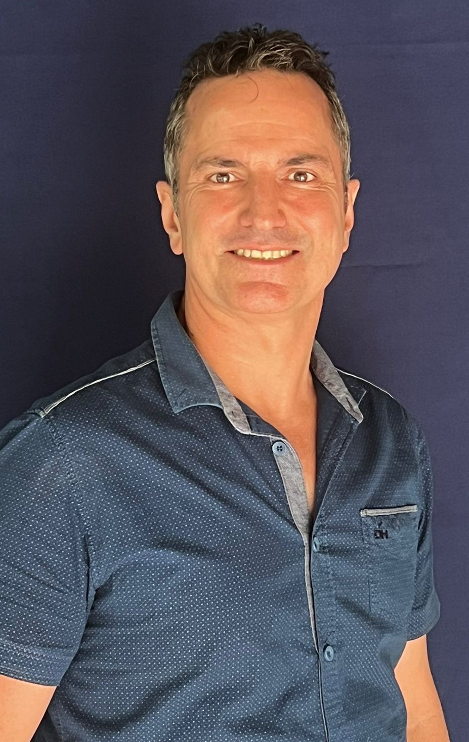Dr Llewelyn Curlewis